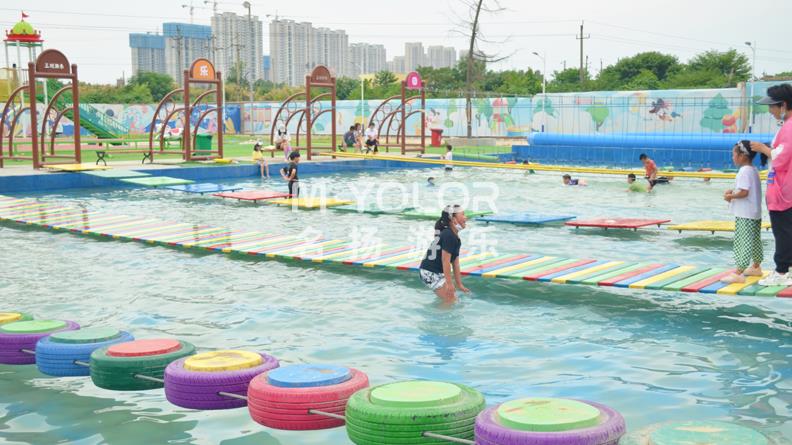 如何選擇水上拓展器材廠(chǎng)家